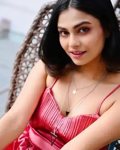 Call Girls Service in Daspur